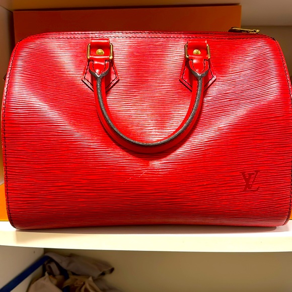 Authentic Louis Vuitton Epi Leather SPEEDY 25 Rouge Red Doctor travel handbag.